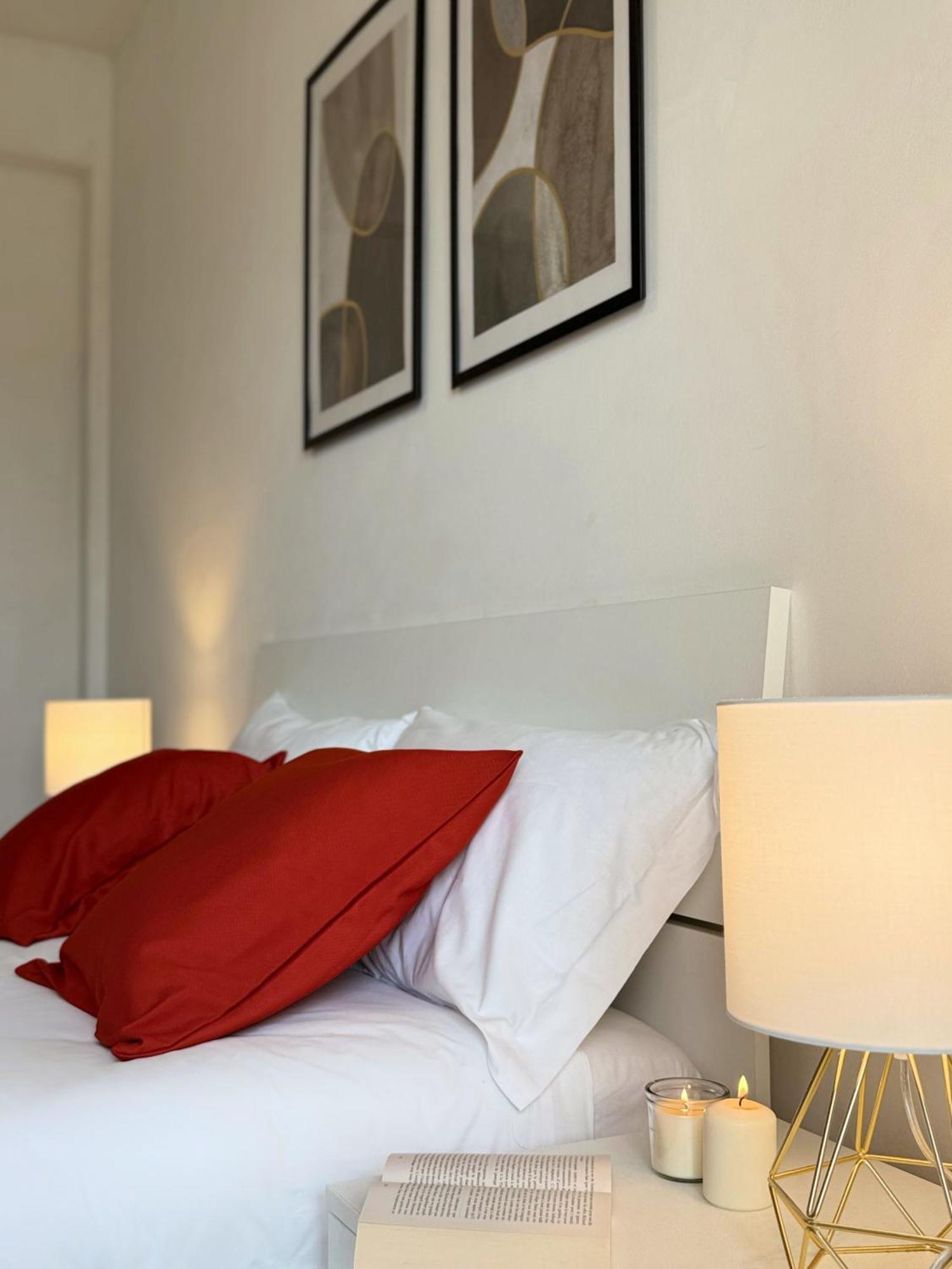 Romeway Apartment - Metro & Parking Buitenkant foto